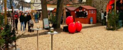 Der Oberpfälzer Adventsmarkt ist ein Weihnachtsmarkt im Stadtpark Grafenwöhr und im Innenhof des Kultur- und Militärmuseum. -- Bild: volksfest-grafenwoehr.de