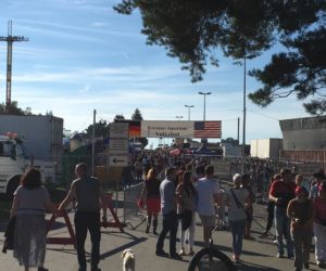 DAGA: Kosten liesen Gewinn schrumpfen Eingang zum Deutsch-Amerikanischen Volksfest Grafenwöhr 2016 -- Bild: volksfest-grafenwoehr.de