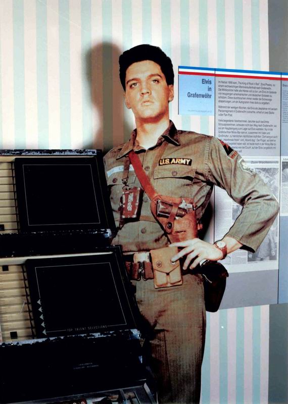 Elivs Presley als Soldat auf dem Truppenübungsplatz Grafenwöhr