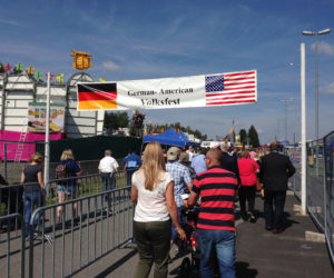 Änderung der Einlassregelung: Volksfest Grafenwöhr 2015 Deutsch-Amerikanisches Volksfest Grafenwöhr 2014 -- Bild: volksfest-grafenwoehr.de
